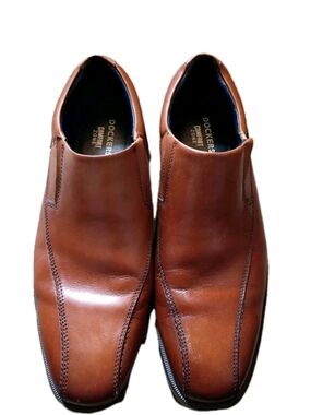 Dockers Men's Slip-On Leather Loafers in Brown business Formal
